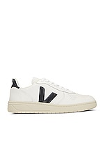 V-10 Sneaker