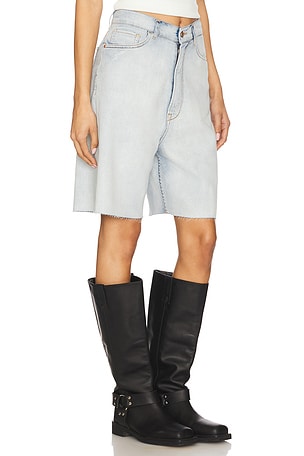 3x1 Skater Bermuda Short in Blue. Size 30. Also