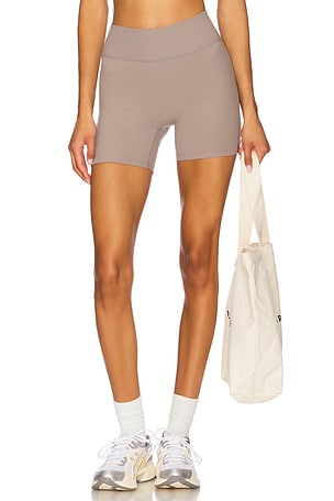 The Essentials Short 437