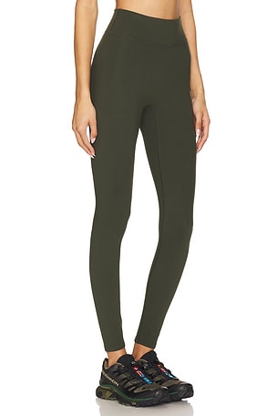437 The Essentials Legging in Dark Green