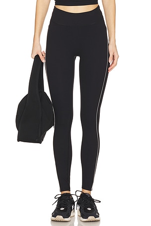 The Studio Legging 437