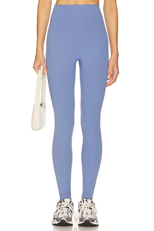 The Essentials Legging 437