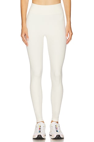 The Essentials Legging 437