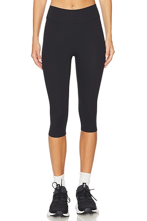 The Capri Legging 437