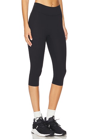 437 The Capri Legging in Black