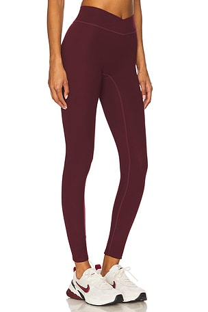 437 The V Legging in Burgundy. Size XL. Also