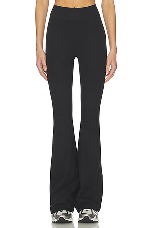 The Leisure Pant 437