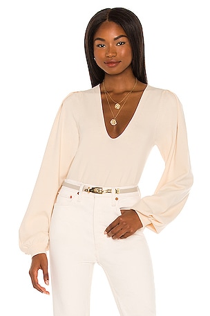Dramatic Long Sleeve V-Neck Pullover 525