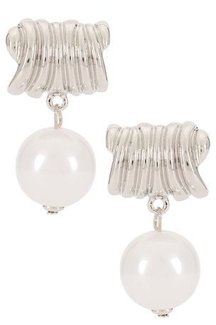 Pearly Drop Earring 8 Other Reasons