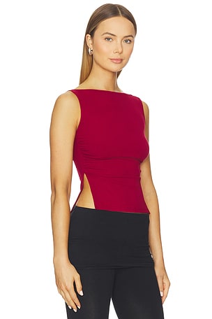 Jessica TopALL THE WAYS$48NOVIDADES