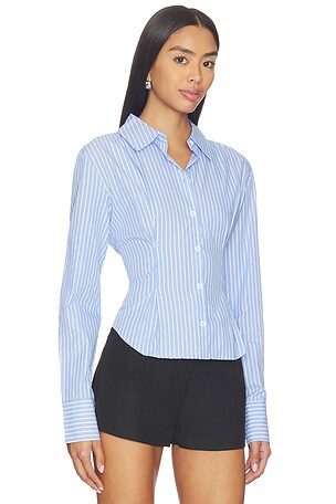 ALL THE WAYS Ellie Button Up Top en Baby Bleu