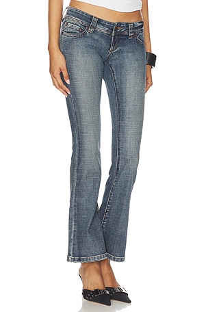 Abrand 00 Kick Jeans in Blue. Size 34. Also