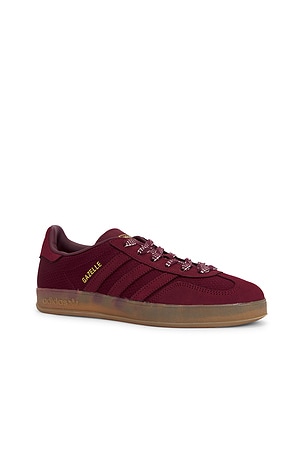adidas Originals Gazelle Indoor Sneaker in Burgandy. Size Mens 9.5 / Womens 10.5. Also