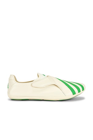 ZAPATILLA DEPORTIVA YOGA VARIO adidas Originals