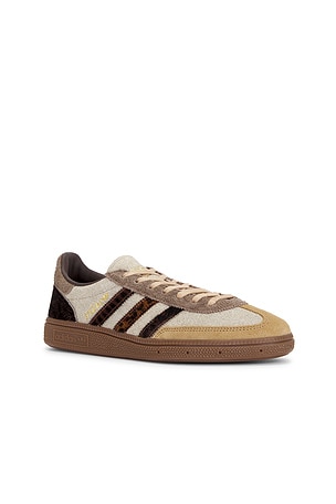 adidas Originals Handball Spezial Sneaker in Brown
