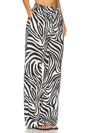 AEXAE x REVOLVE Drawstring Pant in Black,White