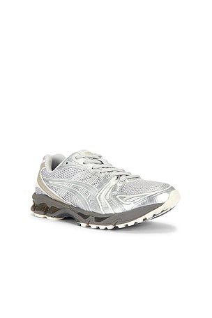 Asics Gel-Kayano 14 in Metallic Silver