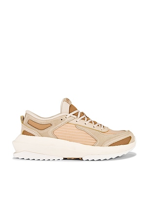 Jogger Sneaker APL: Athletic Propulsion Labs