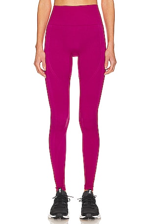 Beyond Yoga Spacedye Caught In The Midi High Waisted Legging in Red Sand  Heather, Red. Size XS (also in ).