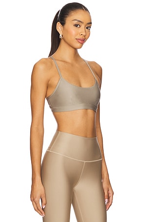 alo Airlift Intrigue Sports Bra in Light Grey,Neutral