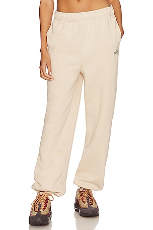 alo Accolade Sweatpant in Macadamia | REVOLVE