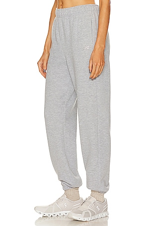 alo Accolade Sweatpant in Light Grey