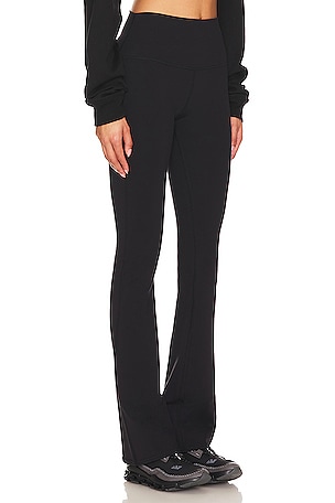 alo Airbrush High Waist Bootcut Legging in Black