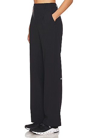 alo High Waist Pursuit Trouser in Black