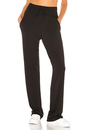 alo Extreme High Waist Cinch Pant in Black | REVOLVE