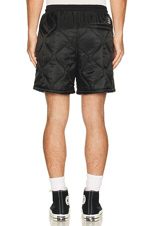 ALPHA enDUSTRIES Relaxed Quilted Short en Noir