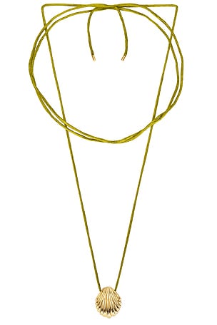 ANNI LU Shell On A String Choker in Metallic Gold