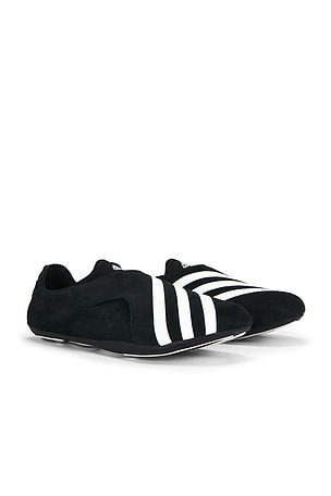 x Pharrell Williams Yoga Vario Sneaker adidas Originals