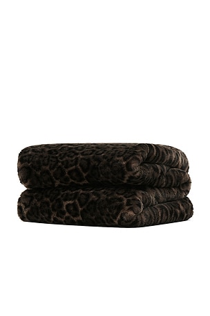 Brady Blanket Apparis