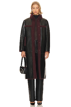 Tilly Patent Reversible Coat Apparis