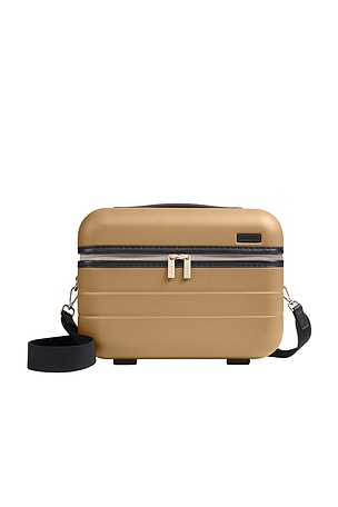 LA TROUSSE DE TOILETTE THE TRAIN CASE Away