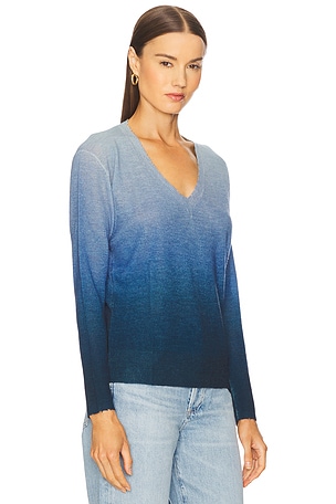 Autumn Cashmere Ombre Print Distressed Edge V-neck Top in Undone Denim Combo in Blue