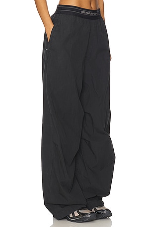 Alexander Wang Mid Rise Pleated Pant in Black