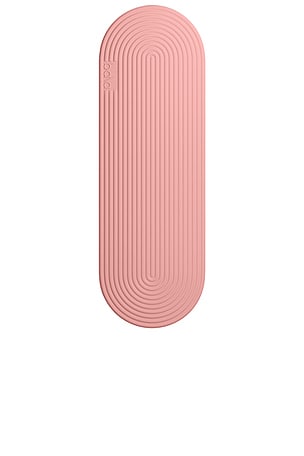 The Plush Capsule Mat bala