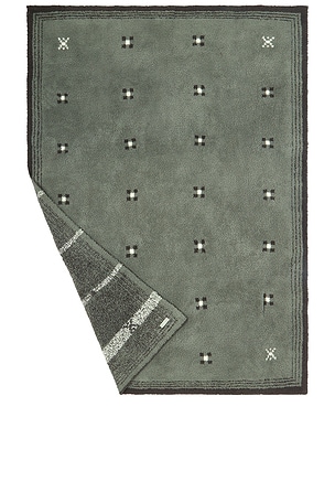 CozyChic Navarro Throw Barefoot Dreams