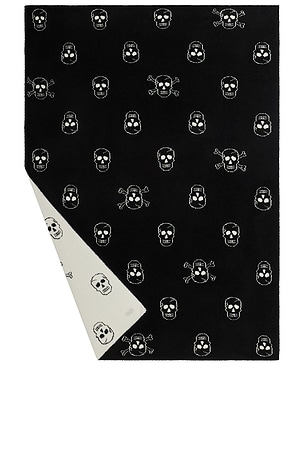 CozyChic Skull Throw Barefoot Dreams