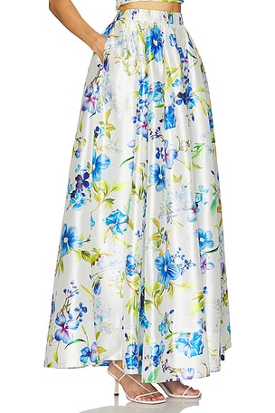 HEMANT AND NANDITA Long Skirt in Ivory