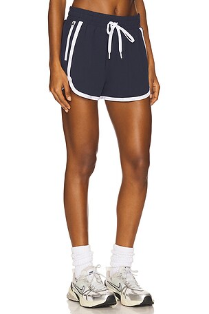 Beyond Yoga SHORT THE COURSE en Marine