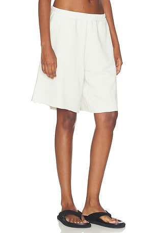 Beyond Yoga Fade Out High-rise Bermuda Short in Ivory