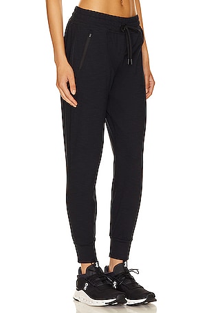 Beyond Yoga Heather Rib Street Jogger in Black