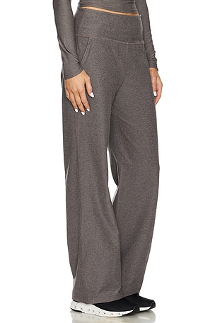 Beyond Yoga Spacedye Laid Back Pant in Charcoal