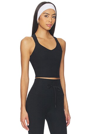 Beyond Yoga Twist Through Cropped Tank Top in Black