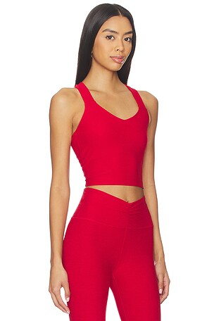 Beyond Yoga Twist Through Cropped Tank Top in Red