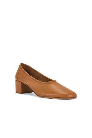 BY FAR Prudence 45 Pump in Tan