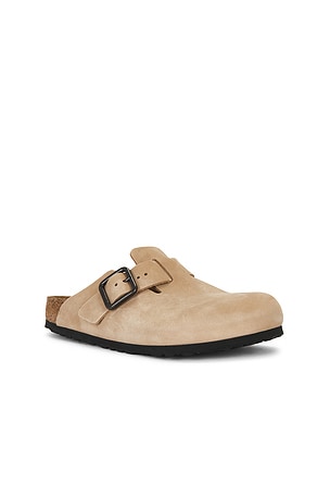 BIRKENSTOCK Boston Wire Buckle in Beige