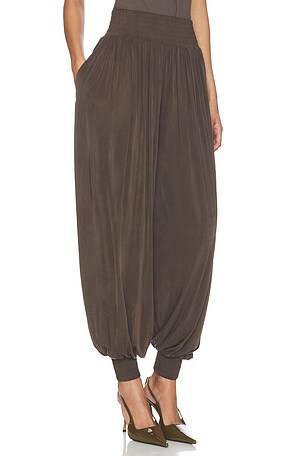 Balmaen pantalón draped jersey cupro loose en color marrón